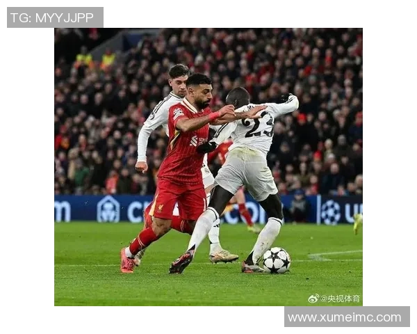 意甲赛场惊现冷门曼联4-0横扫利物浦神扑瞬间震撼全场