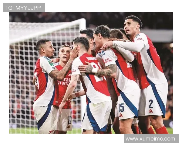 欧联杯激战阿森纳凭借帽子戏法战胜曼联全场沸腾