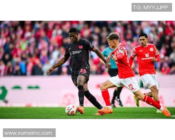 德甲精彩对决巴黎圣日耳曼3-0战胜那不勒斯帽子戏法引发全场狂欢